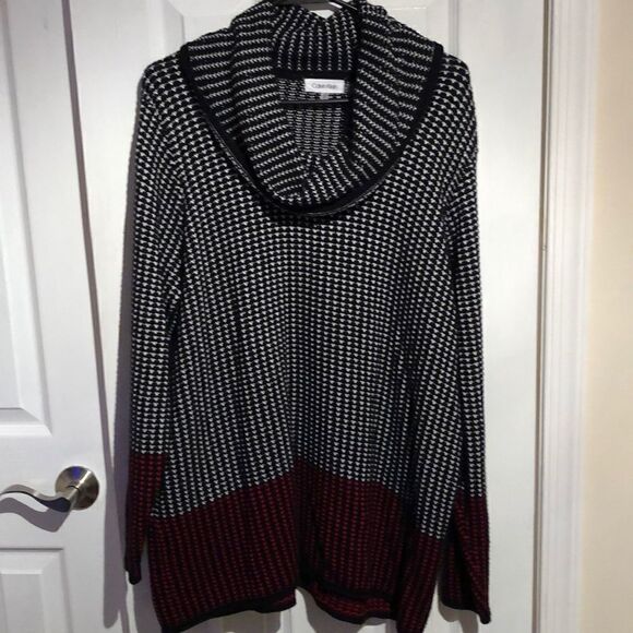Calvin Klein Sweater   - Picture 1 of 5